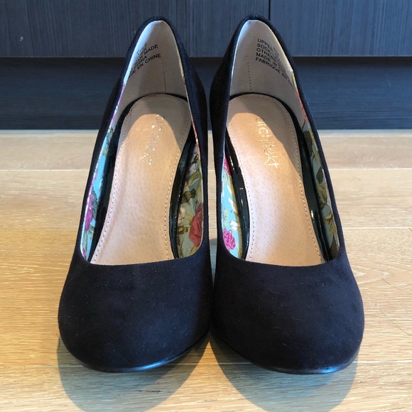 Black High Heels - Picture 2 of 3